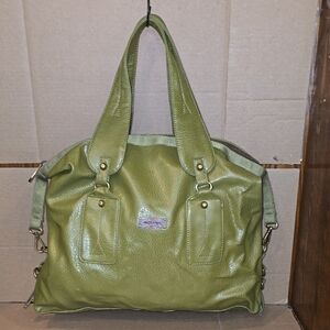 Matt & Nat Green Shoulder Bag with Glossy Finish
